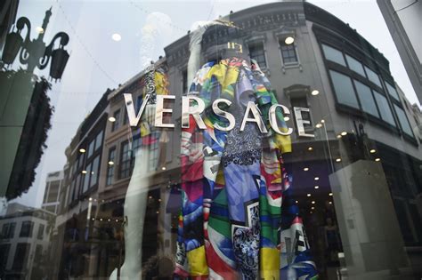 versace via della liberazione 16 milano|versace milan.